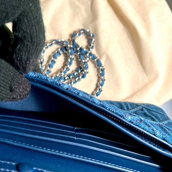 🔥💯 NWT Authentic Tory Burch Denim Wallet on Chain - Picture 7 of 10